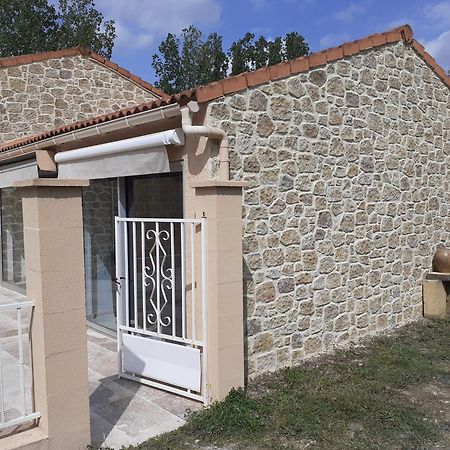 B&B Gite D'Ayran Saint-Quentin-la-Poterie Exterior photo