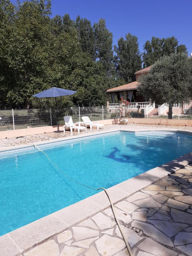 B&B Gite D'Ayran Saint-Quentin-la-Poterie Exterior photo
