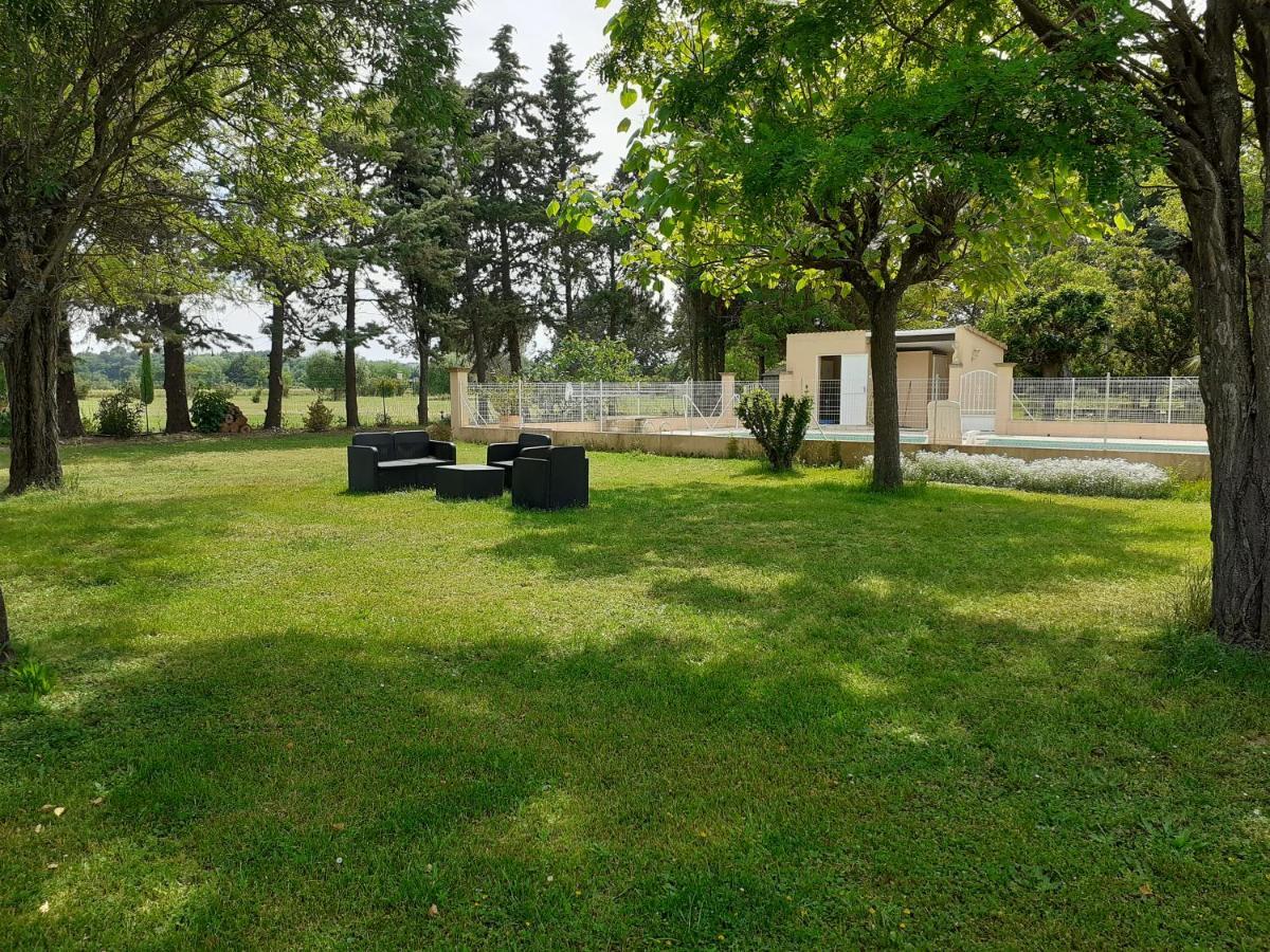 B&B Gite D'Ayran Saint-Quentin-la-Poterie Exterior photo