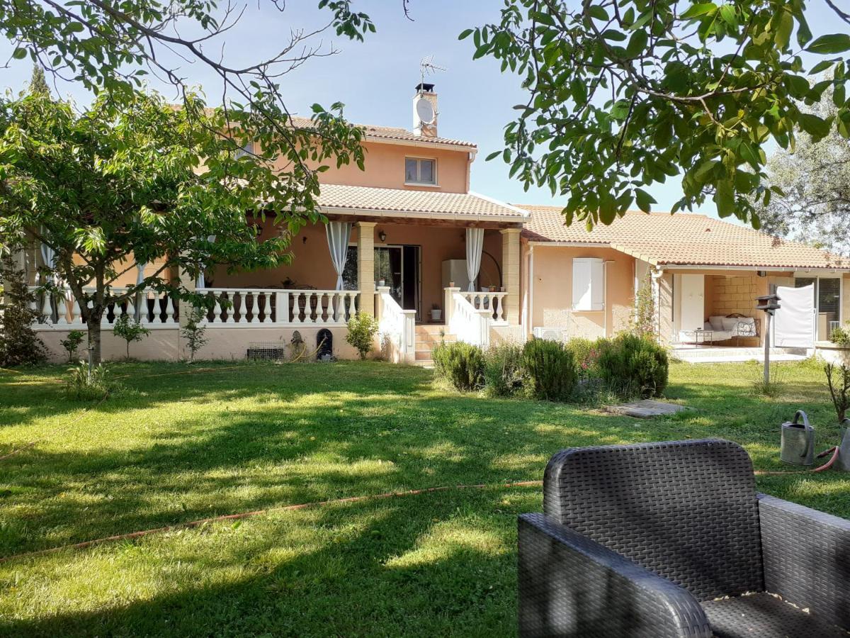 B&B Gite D'Ayran Saint-Quentin-la-Poterie Exterior photo