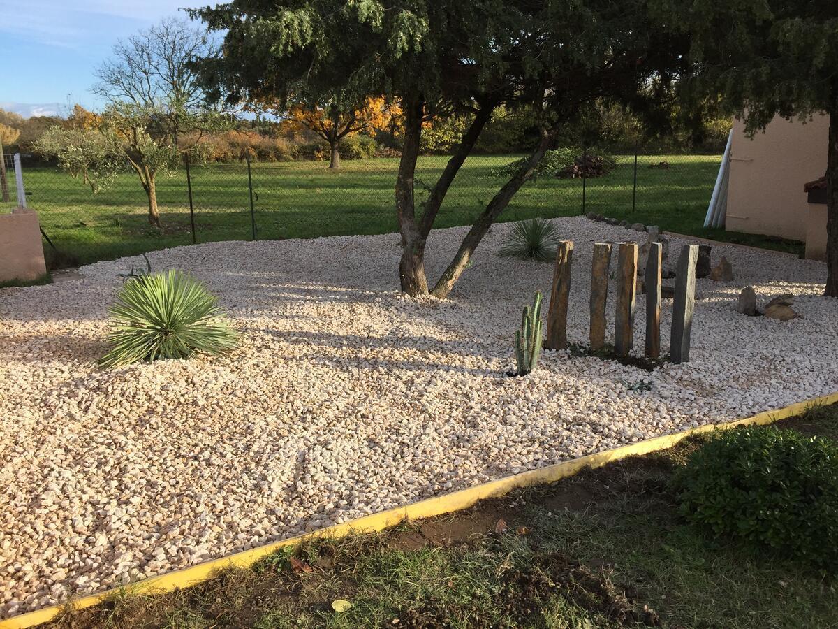 B&B Gite D'Ayran Saint-Quentin-la-Poterie Exterior photo