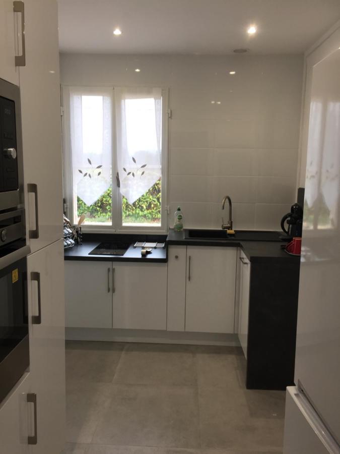 B&B Gite D'Ayran Saint-Quentin-la-Poterie Exterior photo