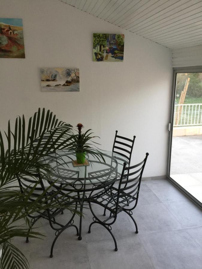 B&B Gite D'Ayran Saint-Quentin-la-Poterie Exterior photo