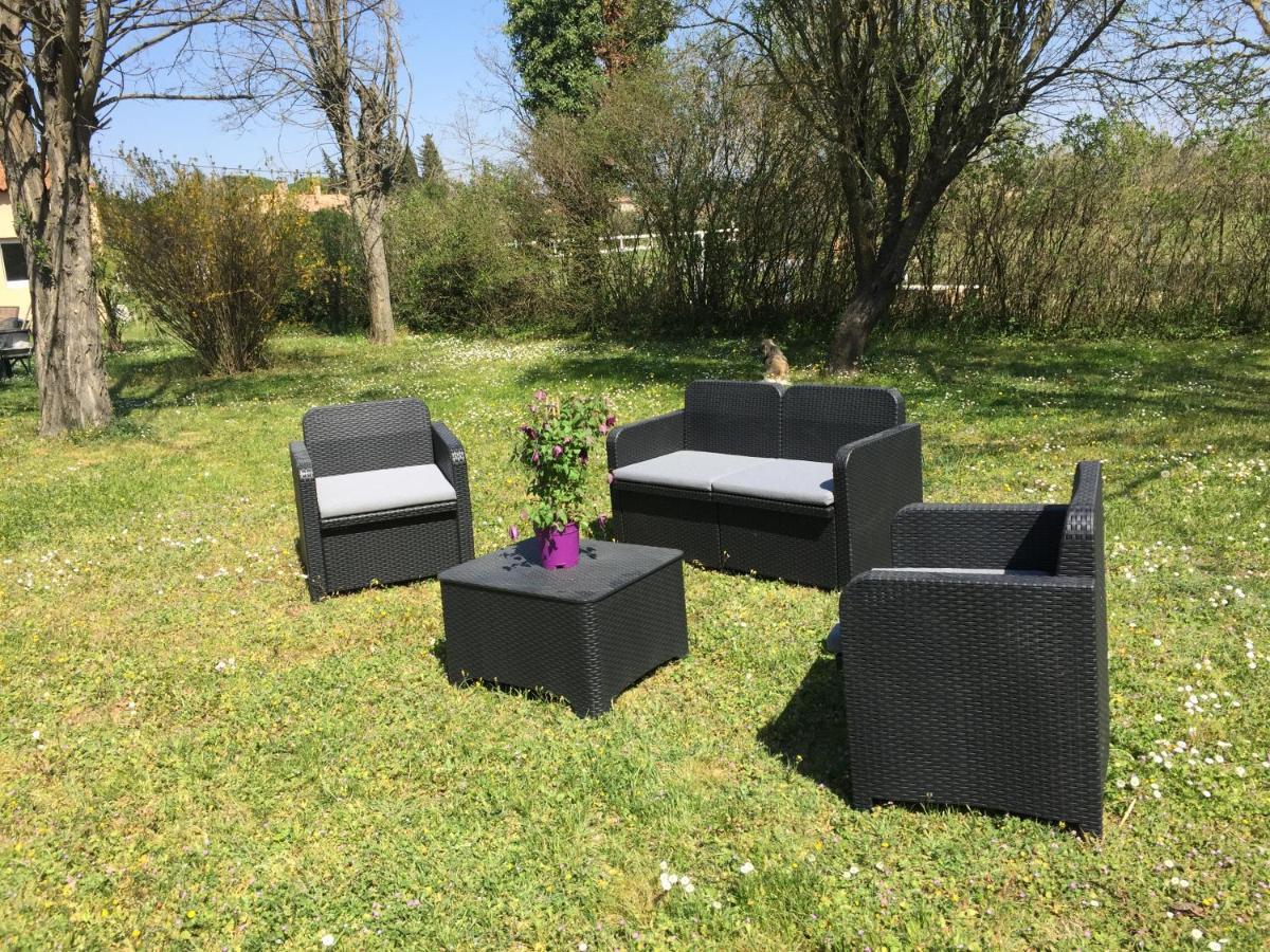 B&B Gite D'Ayran Saint-Quentin-la-Poterie Exterior photo